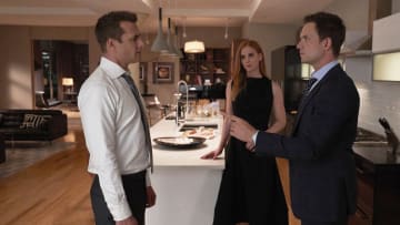 SUITS -- "If the Shoe Fits" Episode 905 -- Pictured: (l-r) Gabriel Macht as Harvey Specter, Sarah Rafferty as Donna Paulsen, Patrick J. Adams as Mike Ross -- (Photo by: Shane Mahood/USA Network)