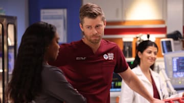 CHICAGO MED -- "Blurred Lines" Episode 1004 -- Pictured: Luke Mitchell as Dr. Mitch Ripley 