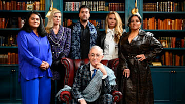 THE TRAITORS -- "One Final Hurdle" Episode 211 -- Pictured: (l-r) Sandra Diaz-Twine, Trishelle Cannatella, Chris 'C.T.' Tamburello, Alan Cumming, Kate Chastain, Mercedes “MJ” Javid -- (Photo by: Euan Cherry/Peacock)
