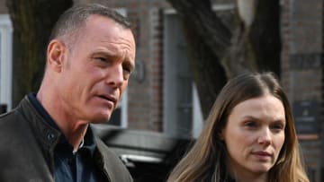 CHICAGO P.D. -- "Water Line" Episode 11011 -- Pictured: (l-r) Jason Beghe as Hank Voight, Tracy Spiridakos as Hailey Upton -- (Photo by: Lori Allen/NBC)