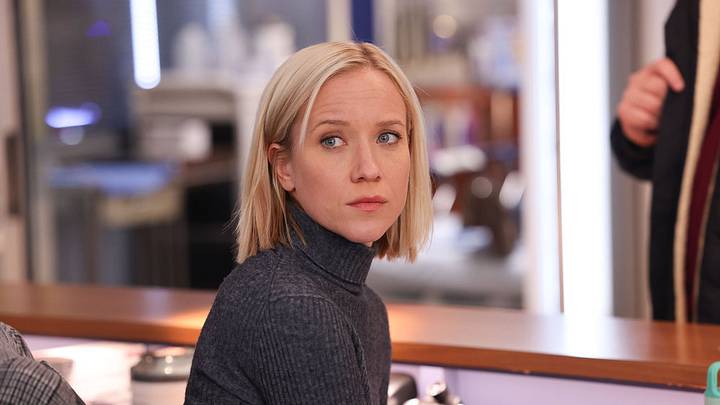 CHICAGO MED -- "Row Row Row Your Boat on a Rocky Sea" Episode 09001 -- Pictured: Jessy Schram as Dr. Hannah Asher -- (Photo by: George Burns Jr/NBC)