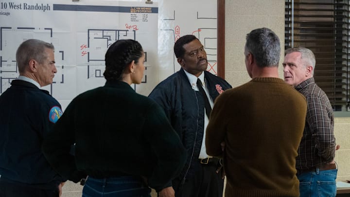CHICAGO FIRE -- "Post-Mortem" Episode 13018 -- Pictured: (l-r) Dermot Mulroney as Chief Dom Pascal, Miranda Rae Mayo as Stella Kidd, Eamonn Walker as Wallace Boden, David Eigenberg as Christopher Herrmann -- (Photo by: Peter Gordon/NBC)