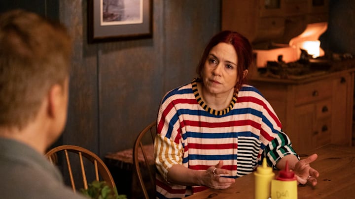 RESIDENT ALIEN -- "Soul Providers" Episode 406 -- Pictured: Alice Wetterlund as D'Arcy Bloom -- (Photo by: James Dittiger/USA Network)