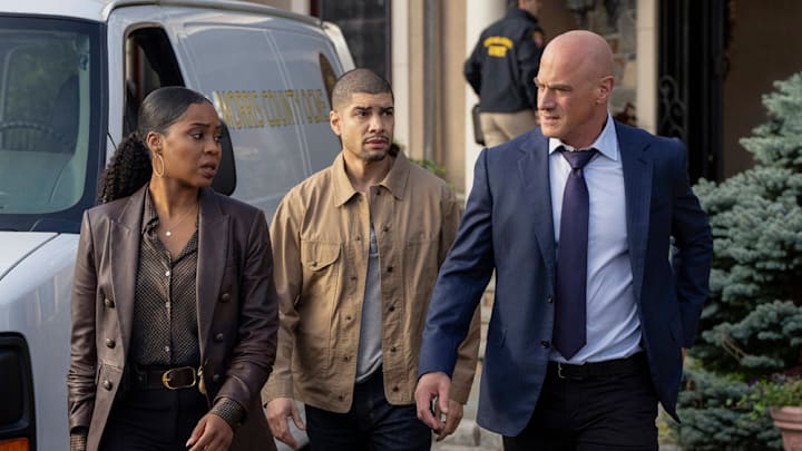 LAW & ORDER: ORGANIZED CRIME -- Pictured: (l-r) Danielle Moné Truitt as Sgt. Ayanna Bell, Rick Gonzalez as Det. Bobby Reyes, Christopher Meloni as Det. Elliot Stabler (Photo by: Virginia Sherwood/PEACOCK)