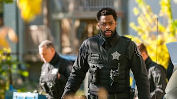 CHICAGO P.D. -- "Fighting Ghosts" Episode 801 -- Pictured: (l-r) Jason Beghe as Frank Voight, LaRoyce Hawkins as Kevin Atwater -- (Photo by: Matt Dinerstein/NBC)