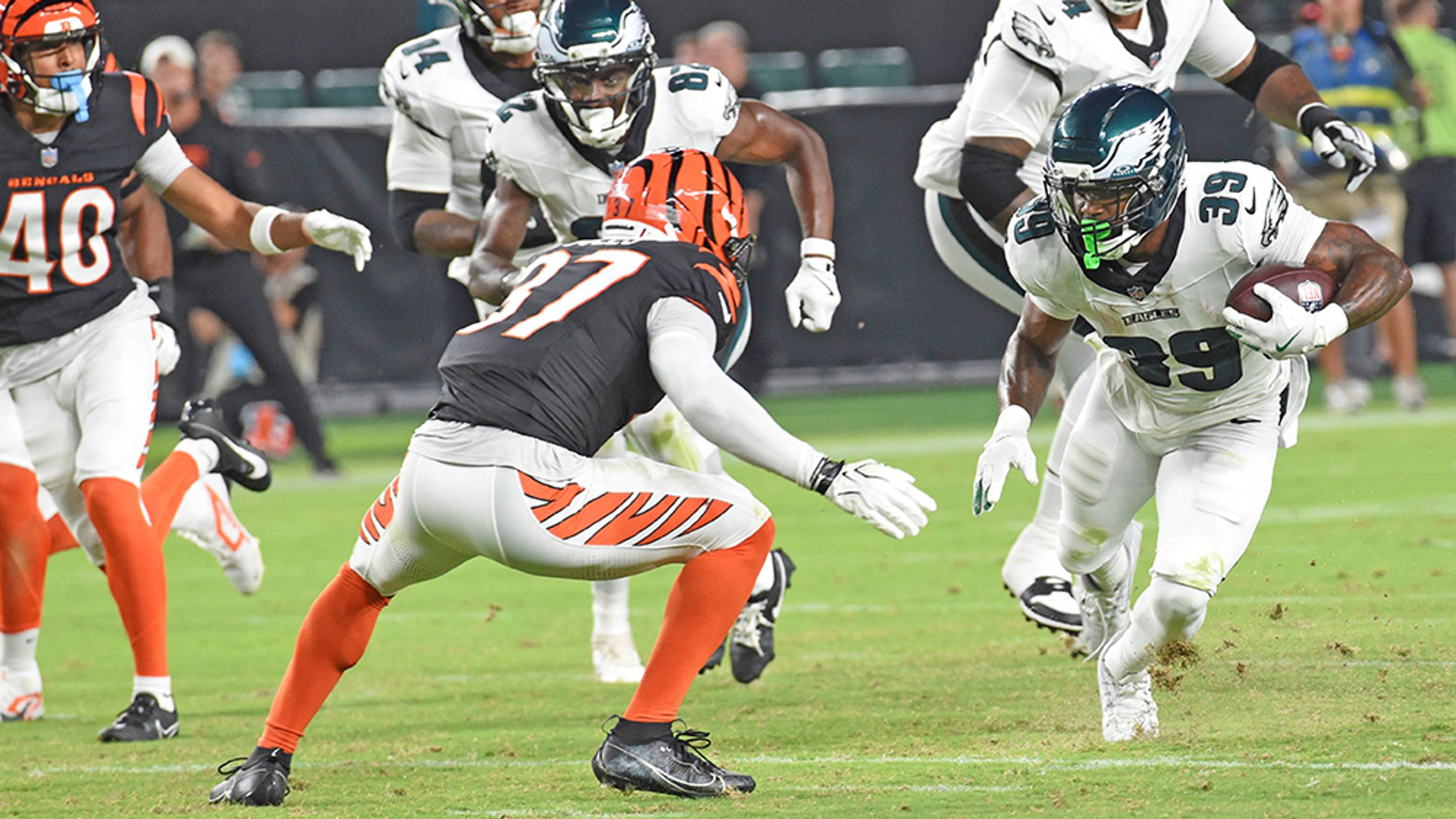 Eagles' Dameon Pierce Has a Strong Benefactor in Nick Sirianni
