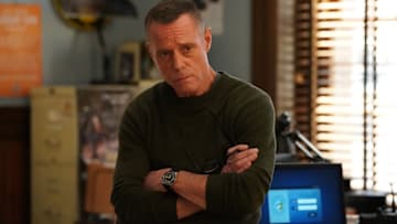 CHICAGO P.D. -- "Seen And Unseen" Episode 12016 -- Pictured: Jason Beghe as Sgt. Hank Voight -- (Photo by: Elizabeth Sisson/NBC)