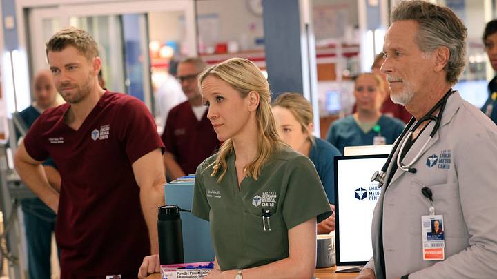 CHICAGO MED - "They Call Me Ms. Goodwin" Episode 1203 - Jessy Schram as Dr. Hannah Asher, Steven Weber as Dr. Dean Archer