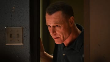 CHICAGO P.D. -- "Unpacking" Episode 11001 -- Pictured: Jason Beghe as Hank Voight -- (Photo by: Lori Allen/NBC)