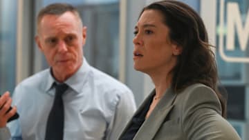 CHICAGO P.D. -- "The After" Episode 12004 -- Pictured: (l-r) Jason Beghe as Sgt. Hank Voight, Sara Bues as Asa Chapman