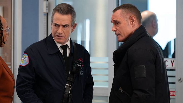 CHICAGO P.D. -- "Reckoning, Part 3" Episode 1317 -- Pictured: (l-r) Dermot Mulroney as Chief Dom Pascal, Jason Beghe as Hank Voight 