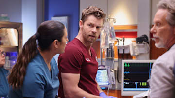 CHICAGO MED -- "Bite Your Tongue" Episode 1002 -- Pictured: (l-r) Luke Mitchell as Dr. Mitch Ripley, Steven Weber as Dr. Dean Archer -- (Photo by: George Burns Jr/NBC)