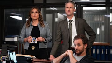 LAW & ORDER: SPECIAL VICTIMS UNIT -- "Fractured" Episode 26001 -- Pictured: (l-r) Mariska Hargitay as Capt. Olivia Benson, Peter Scanavino as A.D.A Dominick "Sonny" Carisi Jr., Kevin Kane as Det. Terry Bruno -- (Photo by: Ralph Bavaro/NBC)