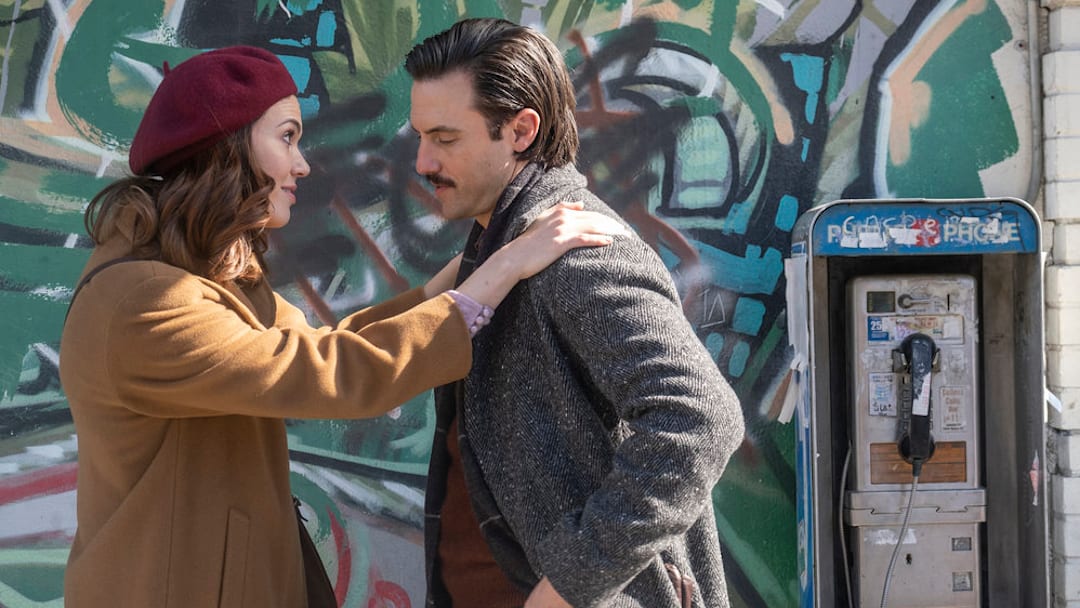 THIS IS US -- "New York, New York, New York" Episode 416 -- Pictured: (l-r) Mandy Moore as Rebecca, Milo Ventimiglia as Jack 