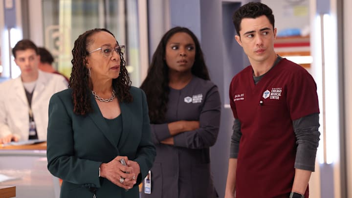 CHICAGO MED -- "Down In A Hole" Episode 1015 -- Pictured: (l-r) S. Epatha Merkerson as Sharon Goodwin, Marlyne Barrett as Maggie Lockwood, Darren Barnet as Dr. John Frost -- (Photo by: George Burns Jr/NBC)