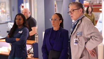 CHICAGO MED -- "The Invisible Hand" Episode 1020 -- Pictured: (l-r) Marlyne Barrett as Maggie Lockwood, S. Epatha Merkerson as Sharon Goodwin, Oliver Platt as Dr. Daniel Charles 