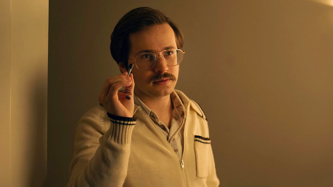 PONIES -- Turn the Beat Around Episode 105  Pictured: Nicholas Podany as Ray 