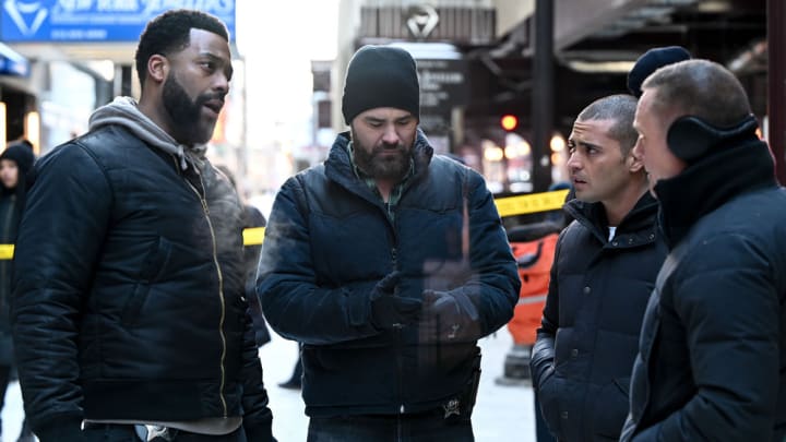 CHICAGO P.D. -- "Split Second" Episode 11005 -- Pictured: (l-r) -- (Photo by: Lori Allen/NBC)