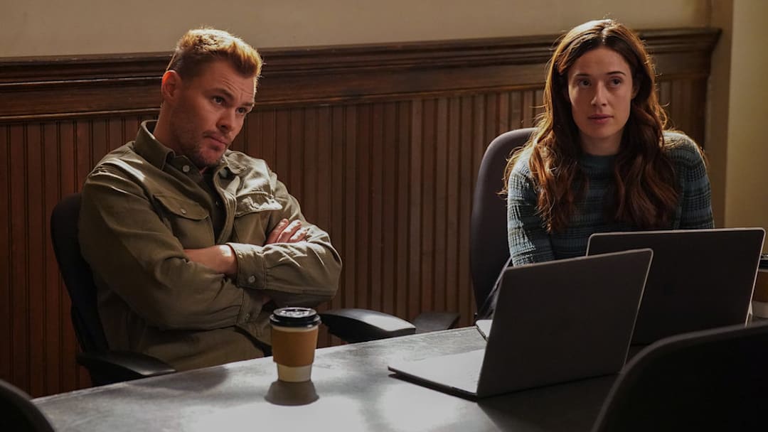 CHICAGO P.D. -- "Open Casket" Episode 12021 -- Pictured: (l-r) Patrick John Flueger as Officer Adam Ruzek, Marina Squerciati as Officer Kim Burgess -- (Photo by: Elizabeth Sisson/NBC)
