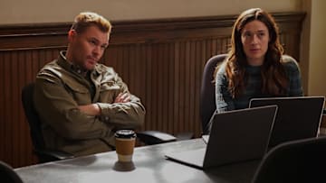 CHICAGO P.D. -- "Open Casket" Episode 12021 -- Pictured: (l-r) Patrick John Flueger as Officer Adam Ruzek, Marina Squerciati as Officer Kim Burgess -- (Photo by: Elizabeth Sisson/NBC)