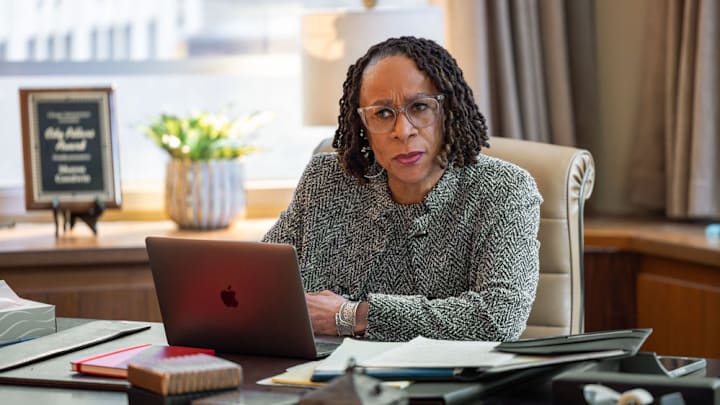 CHICAGO MED -- "Things Left Unsaid" Episode 1118 -- Pictured: S. Epatha Merkerson as Sharon Goodwin 