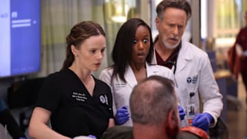 CHICAGO MED -- "Take a Look in the Mirror" Episode 1013 -- Pictured: (l-r) Sarah Ramos as Dr. Caitlin Lenox, Ashlei Sharpe Chestnut as Naomi Howard, Steven Weber as Dr. Dean Archer -- (Photo by: George Burns Jr/NBC)