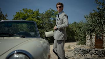 THE DAY OF THE JACKAL -- Episode 109 -- Pictured: Eddie Redmayne as The Jackal -- (Photo by: Marcell Piti/Carnival Film & Television Limited)
