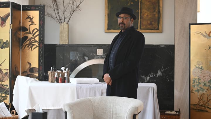 THE IRRATIONAL -- "Cheating Life" Episode 109 -- Pictured: Jesse L. Martin as Alec Mercer -- (Photo by: Sergei Bachlakov/NBC)