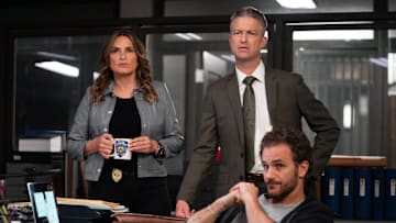 LAW & ORDER: SPECIAL VICTIMS UNIT -- "Fractured" Episode 26001 -- Pictured: (l-r) Mariska Hargitay as Capt. Olivia Benson, Peter Scanavino as A.D.A Dominick "Sonny" Carisi Jr., Kevin Kane as Det. Terry Bruno -- (Photo by: Ralph Bavaro/NBC)