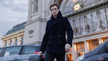 THE DAY OF THE JACKAL -- Episode 101 -- Pictured: Eddie Redmayne as the Jackal -- (Photo by: Marcell Piti/Carnival Film & Television Limited)