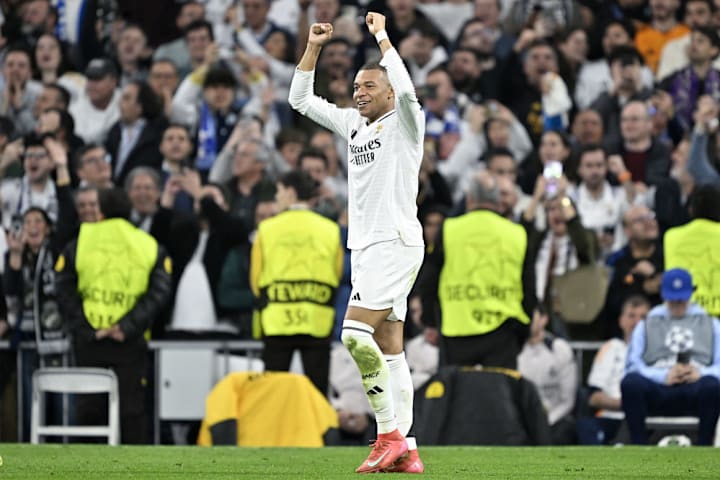 Real Madrid v Manchester City - UEFA Champions League