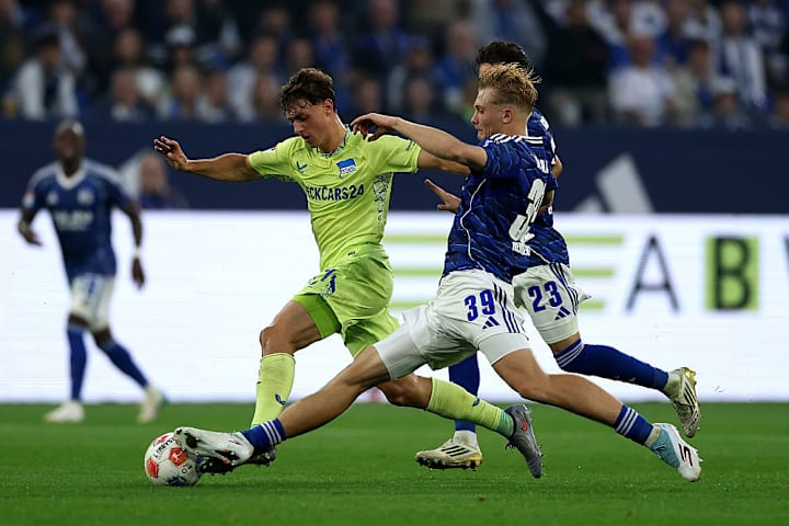 Schalke-Youngster Peter Remmert wirft sich voll rein