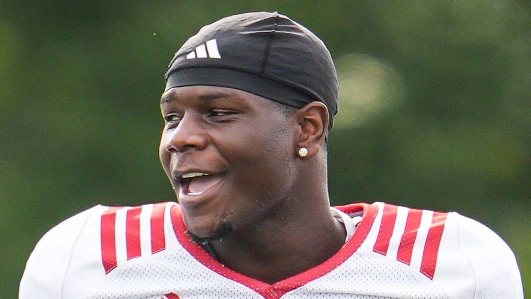 Louisville Cardinals wide receiver Chris Bell 