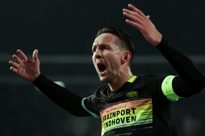 FK Crvena Zvezda v PSV Eindhoven - UEFA Champions League 2024/25 League Phase MD7