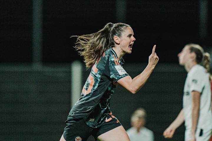 Bayer Leverkusen v FC Bayern München - Google Pixel Frauen Bundesliga