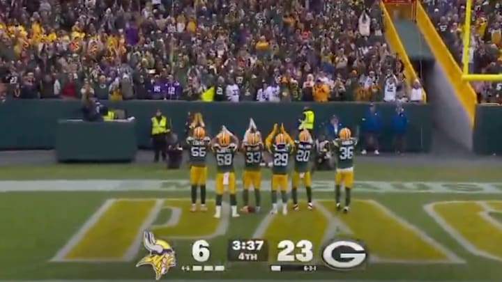 Packers defense hits the Skol celebration after an interception off Vikings QB J.J. McCarthy 
