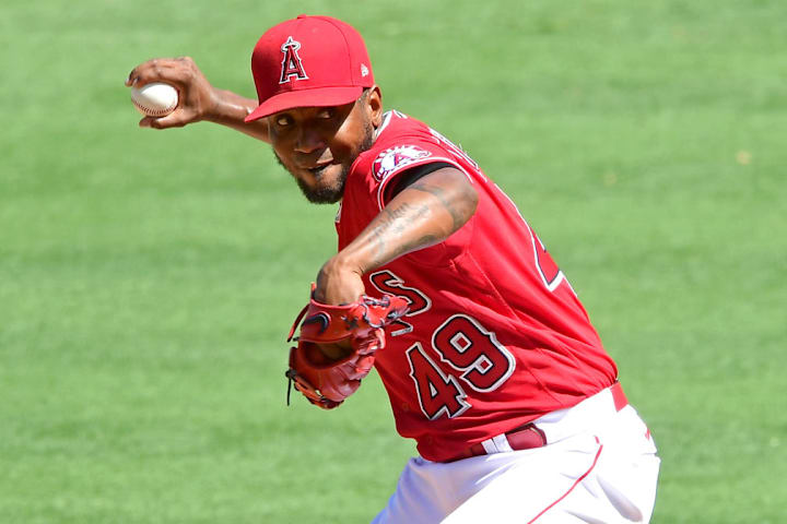 Julio Teherán realizó 9 aperturas con los Angelinos durante la temporada 2020 de las Grandes Ligas, dejando récord de 0-4