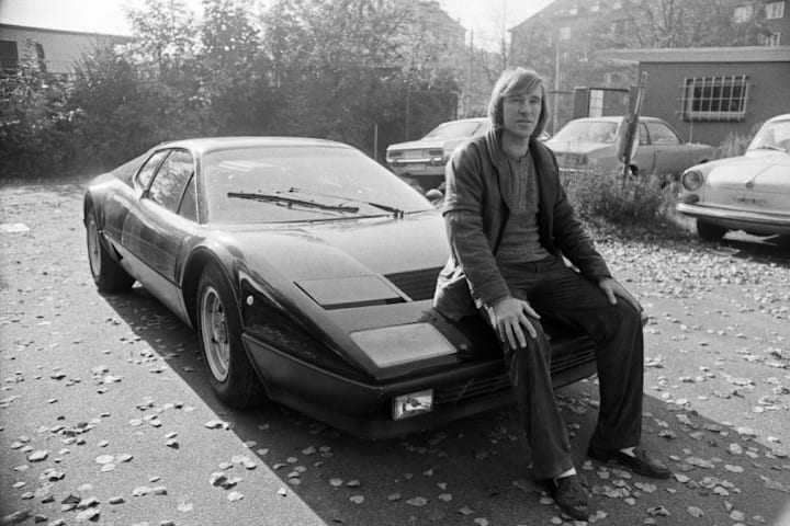 Schillernder Fußball-Star mit Liebe zu edlen Autos: Günter Netzer