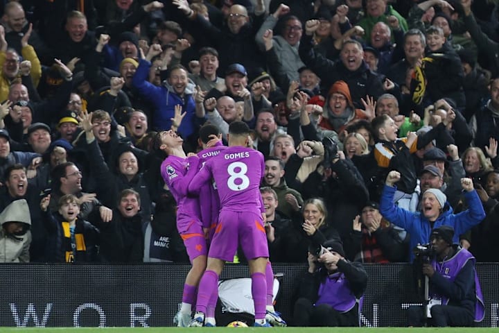 Fulham FC v Wolverhampton Wanderers FC - Premier League