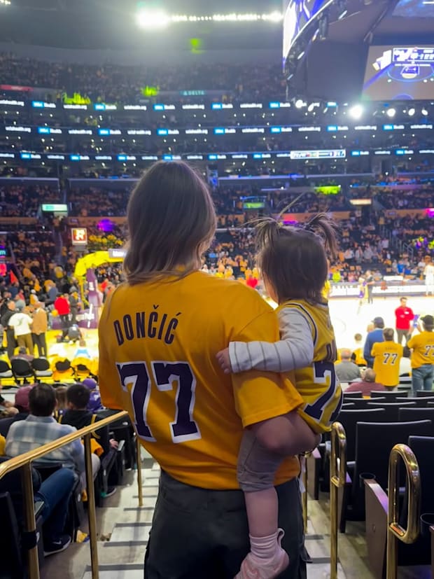 Luka Doncic's fiancée shares rare glimpse of baby daughter Gabriela in(02)