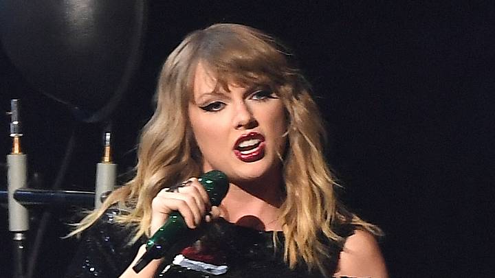 Taylor Swift in performance