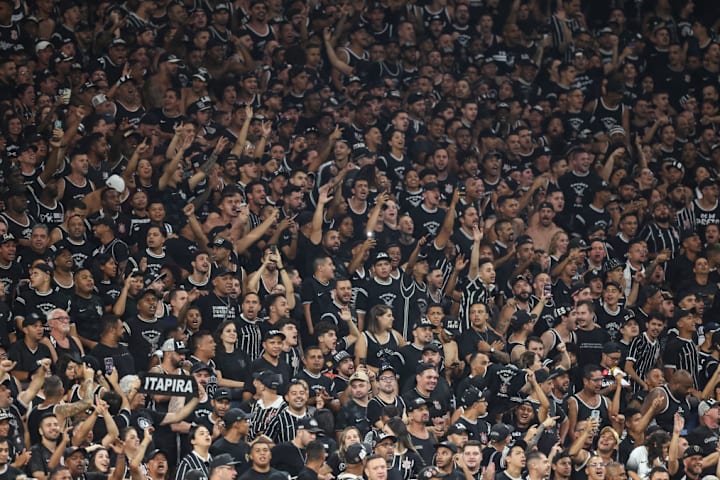 Corinthians v Universidad Central - Copa CONMEBOL Libertadores 2025