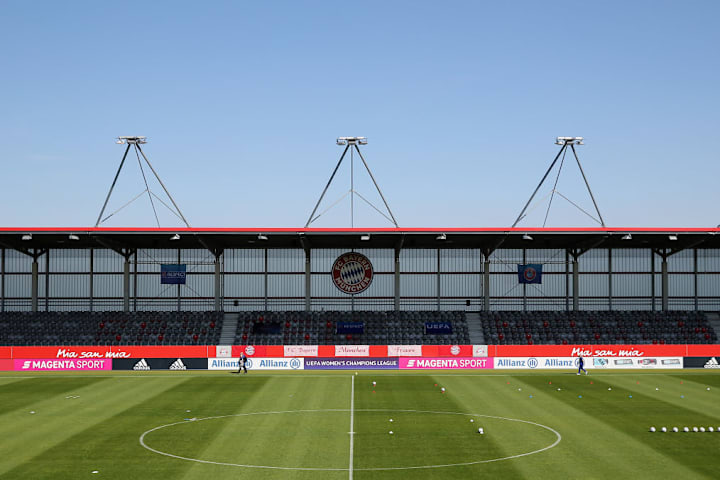 Bayern Munich v Chelsea FC - UEFA Women's Champions League Semi Final: Leg One