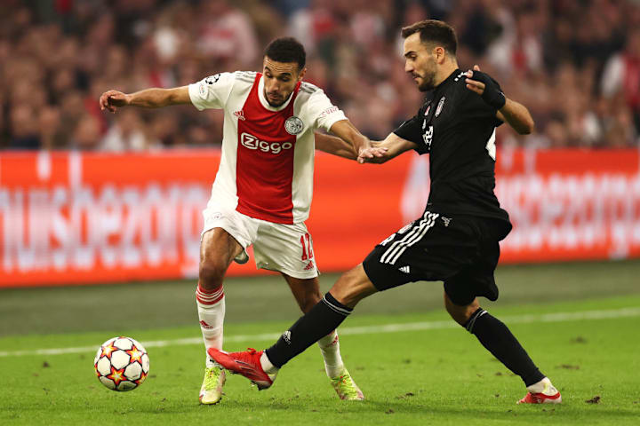 Noussair Mazraoui, Kenan Karaman