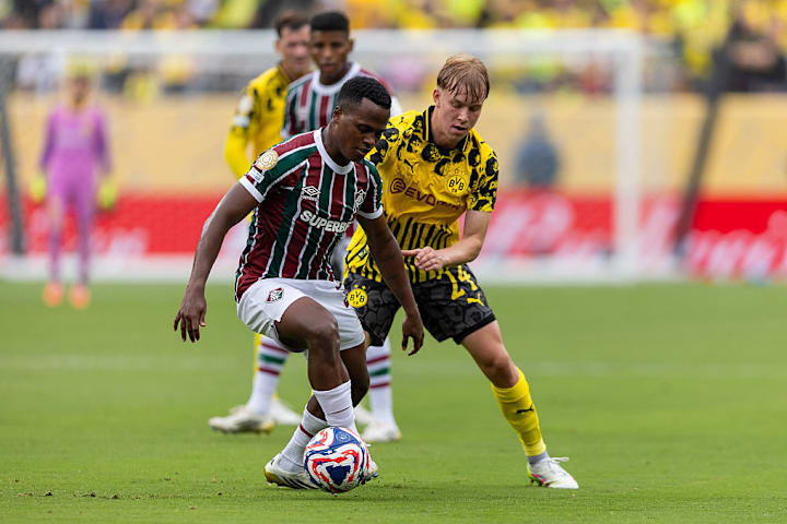 Jhon Arias, Daniel Svensson