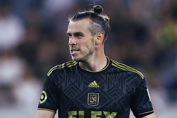 加雷斯·贝尔。