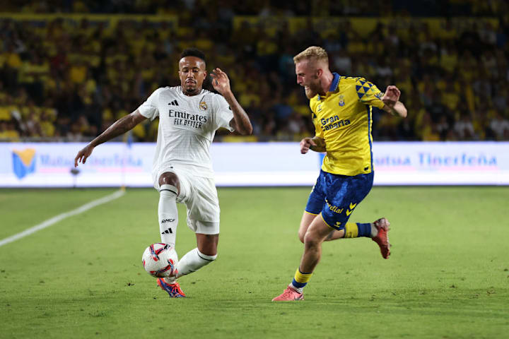 Eder Militao, Oliver McBurnie