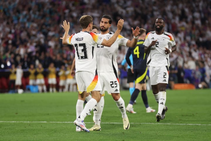 Emre Can, Thomas Mueller
