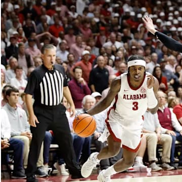 Latrell Wrightsell Jr. (3).