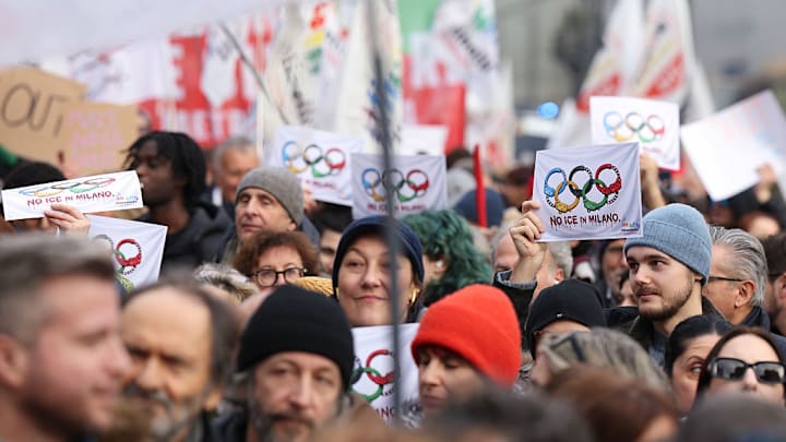 Protestas en Milán ante la presencia de ICE durante los Juegos Olímpicos de Invierno.